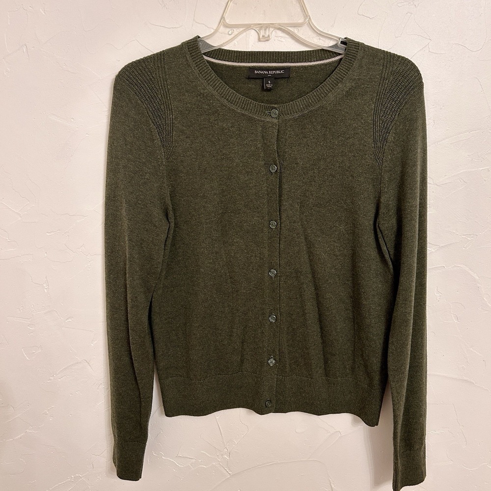 Banana Republic Women's Cardigan Small Button Front Preppy Lightweight Layer